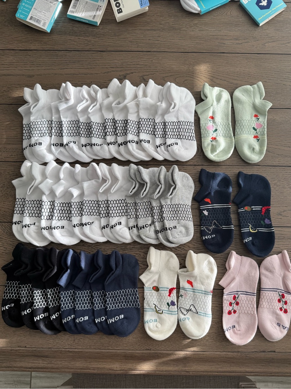 Women's Bombas Athletic Socks - Mixed Colors